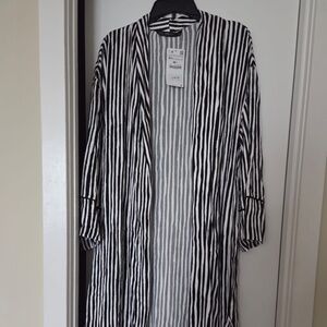 Zara Basic Outerwear Satin Jacket/Duster